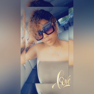 Meet your Posher, Shemika